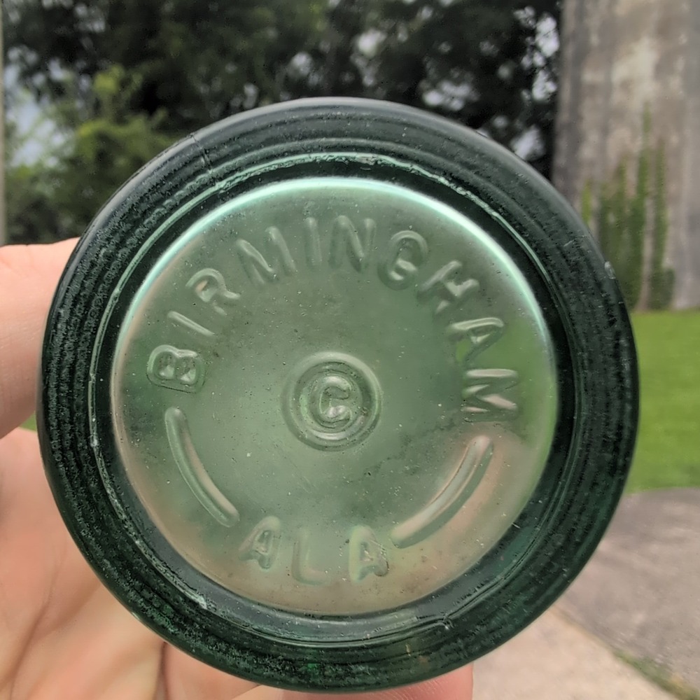 Vintage Coca-Cola Glass Bottle Birmingham Alabama Georgia Green Hobbleskirt VG+ - Picture 2 of 3